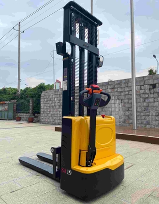 1500kg Walkie Electric Stacker Forklift with 1-5m Lift Height